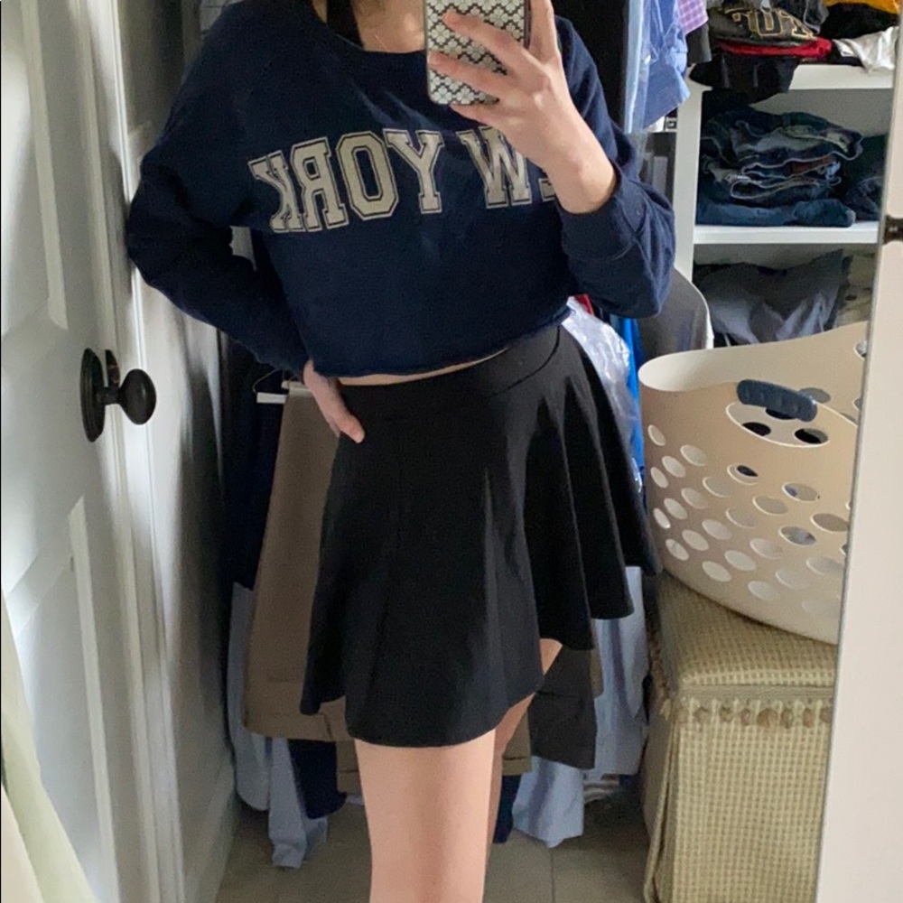 IN STYLE SKIRT!!
